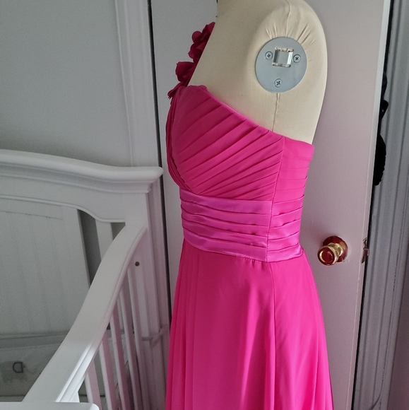 wedding Dress, Baby shower, graduation. - Picture 4 of 8